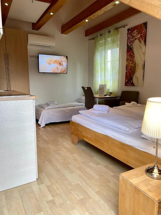 Ferienwohnung Ajo Vienna Balcony - Contactless Check-In