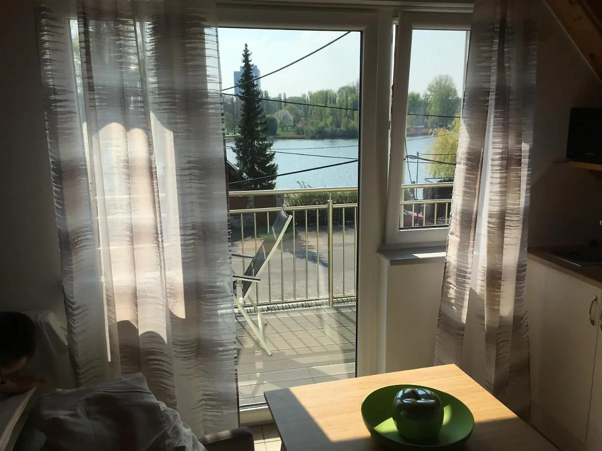 Ajo Apartments - Alte Donau Lake View Balcony Studio - Self-Check-In Viena
